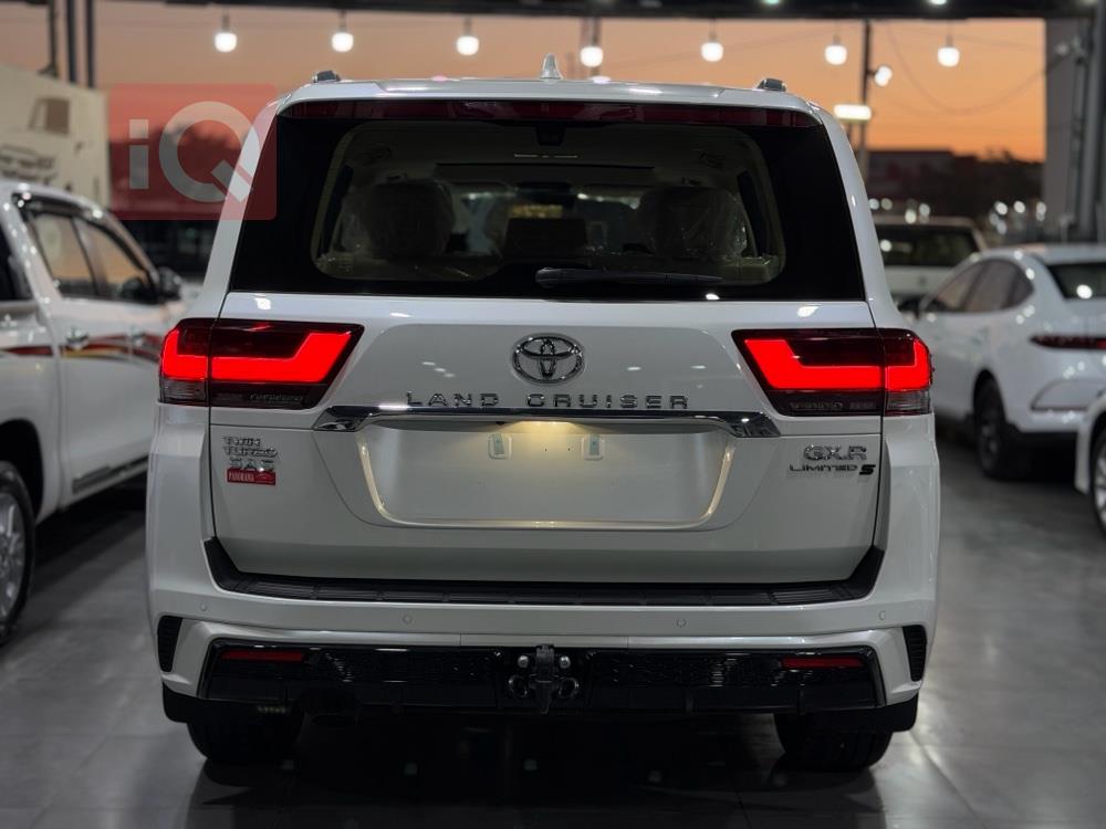 تويوتا لاندكروزر